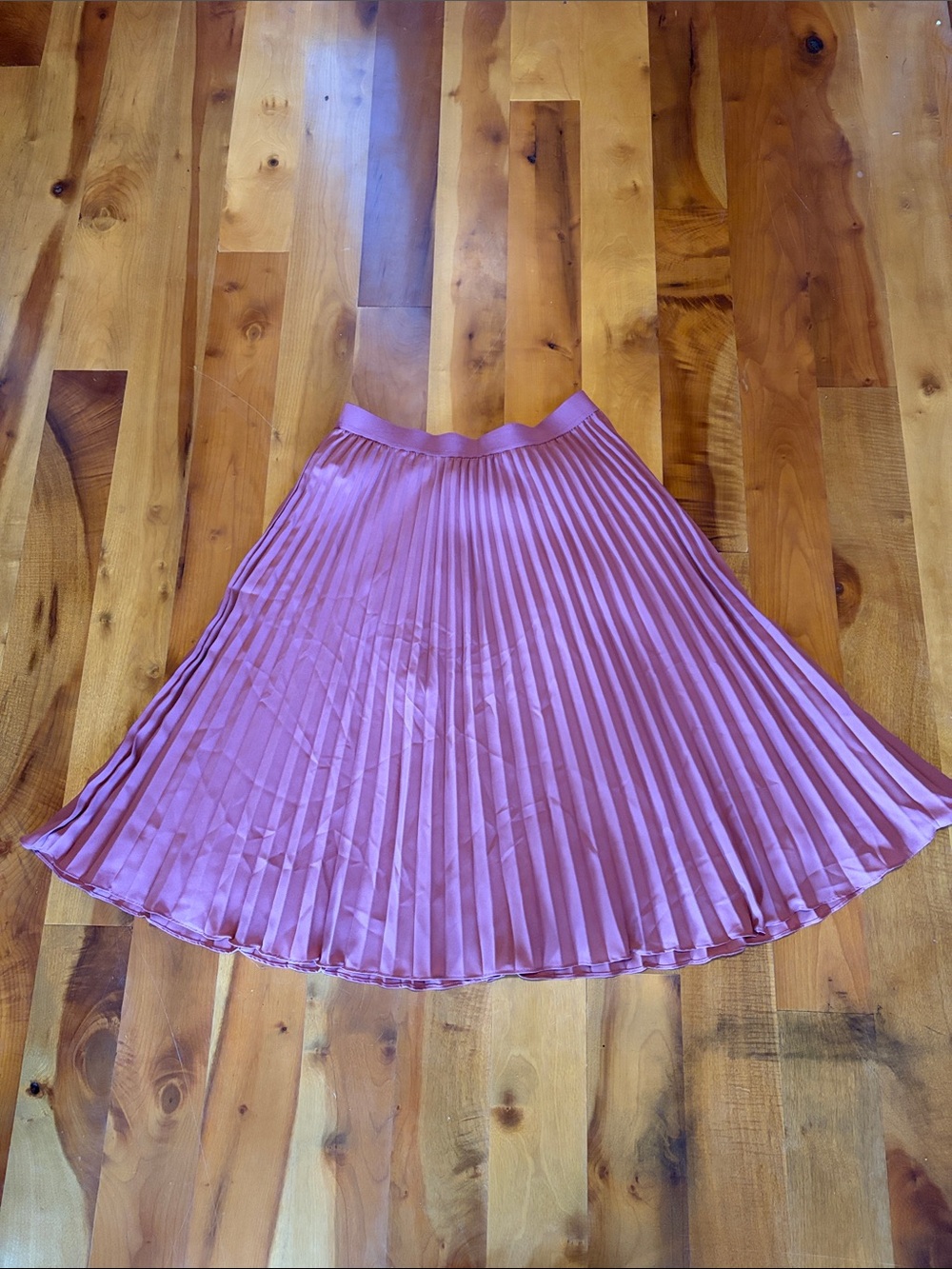 Pleated Midi Skirt in Dusty Rose - Size L